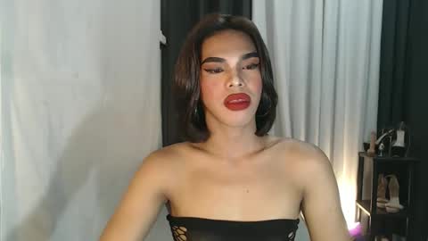 neomi online show from December 20, 2025, 3:41 pm