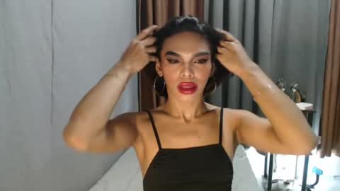 Snapshot of neomi_hardcock chatting on July 5, 2026, 1:07 pm neomi online show from July 5, 2026, 1:07 pm