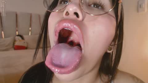 Helena    Every Friday new video for my fan club loves  online show from January 25, 2025, 8:53 pm