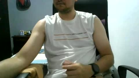 Snapshot of nerdxxx94 chatting on June 12, 2026, 4:55 am MrBull online show from June 12, 2026, 4:55 am