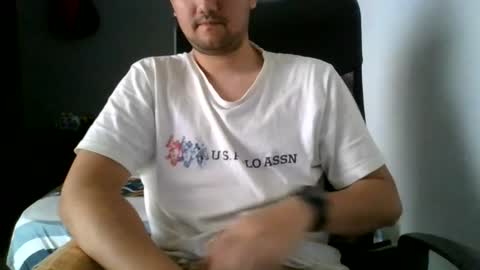 Snapshot of nerdxxx94 chatting on June 25, 2026, 8:13 pm MrBull online show from June 25, 2026, 8:13 pm