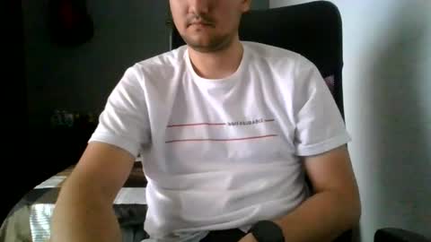 Snapshot of nerdxxx94 chatting on June 29, 2026, 7:58 pm MrBull online show from June 29, 2026, 7:58 pm