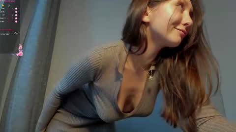 Snapshot of nerenuu_ chatting on July 12, 2026, 11:56 am Nessa online show from July 12, 2026, 11:56 am