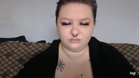 Snapshot of neriphine chatting on January 8, 2026, 8:05 am Neriphine online show from January 8, 2026, 8:05 am