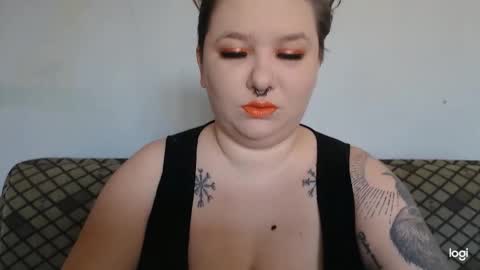 Snapshot of neriphine chatting on January 14, 2026, 11:05 am Neriphine online show from January 14, 2026, 11:05 am