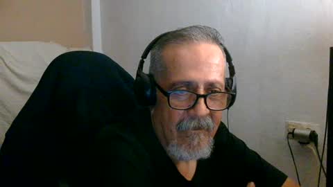 neron401 online show from June 20, 2026, 2:03 am