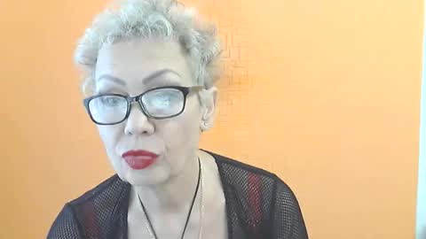 Snapshot of nessyjenixs chatting on November 2, 2025, 9:22 am NessyJenixs online show from November 2, 2025, 9:22 am