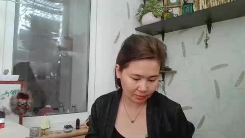 Nettie Allie online show from December 5, 2025, 8:23 am