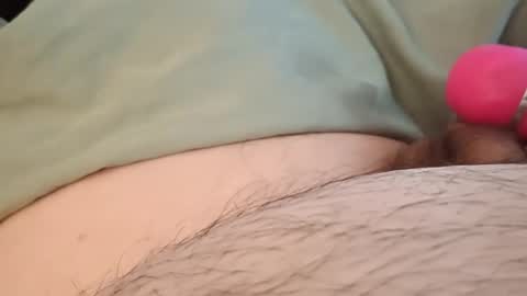 Snapshot of neverseentthatb4 chatting on September 17, 2025, 12:29 pm Matt online show from September 17, 2025, 12:29 pm