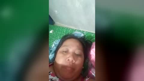 Snapshot of new_jenny chatting on July 21, 2026, 12:29 pm new_jenny online show from July 21, 2026, 12:29 pm
