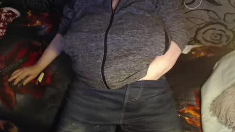 Lilly  online show from April 4, 2026, 3:05 am