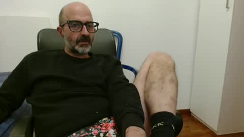 simi online show from November 4, 2025, 7:13 pm