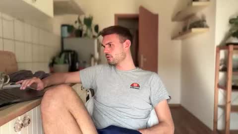 Finnr online show from March 8, 2025, 12:30 pm