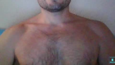 Snapshot of newtyguy90 chatting on December 25, 2024, 12:47 pm newtyguy90 online show from December 25, 2024, 12:47 pm