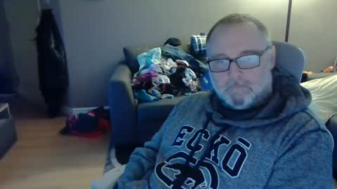 Snapshot of newvvorld chatting on June 19, 2026, 1:48 pm NewWorld online show from June 19, 2026, 1:48 pm