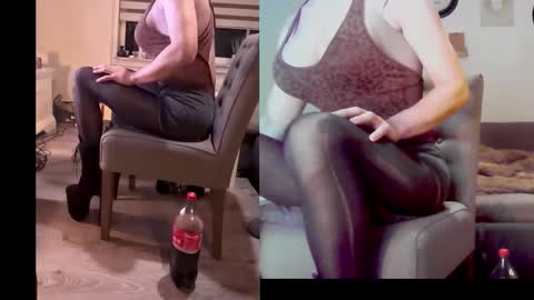 Snapshot of newwetcouple chatting on April 6, 2026, 12:19 am NylonHeelFreaks online show from April 6, 2026, 12:19 am