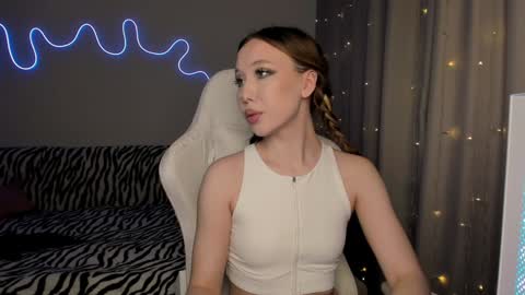 Mina online show from January 2, 2025, 11:31 am