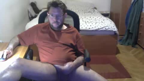 Snapshot of nezoss chatting on May 23, 2026, 5:39 pm nezoss online show from May 23, 2026, 5:39 pm