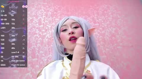 NEZUKO MITSURI online show from April 23, 2026, 5:37 pm