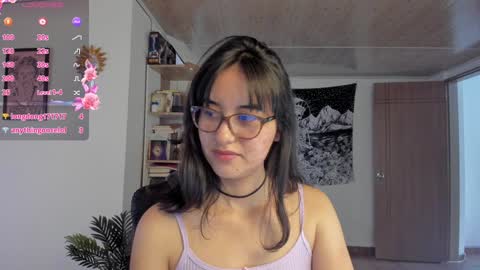 Snapshot of nia_blaze chatting on December 4, 2024, 9:02 pm Nia online show from December 4, 2024, 9:02 pm