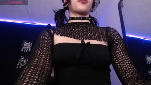 Snapshot of niakat_ chatting on December 17, 2024, 4:23 am  niakat  online show from December 17, 2024, 4:23 am