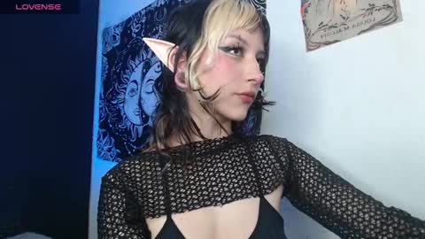 Snapshot of niakat_ chatting on October 29, 2025, 5:42 am  niakat  online show from October 29, 2025, 5:42 am