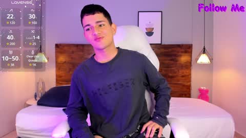 Niall  online show from February 6, 2025, 6:24 pm