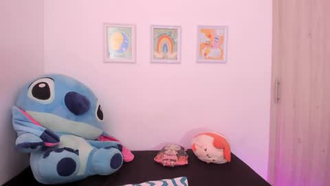  Nia  online show from April 1, 2026, 4:04 pm