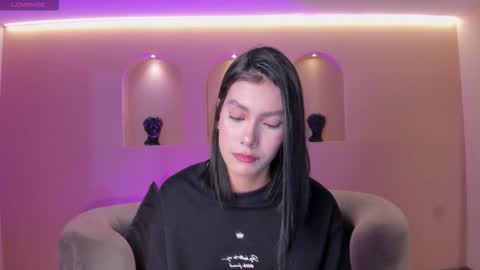 Call me Nia  online show from September 22, 2025, 7:27 pm