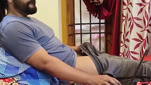 Snapshot of nice_guy_4u_ chatting on October 28, 2025, 5:33 am Robin online show from October 28, 2025, 5:33 am