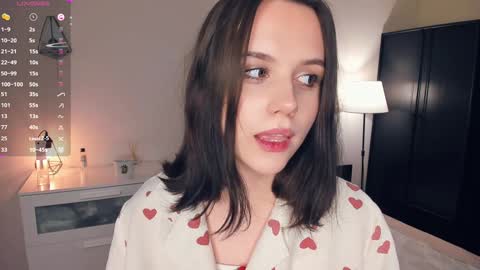 Snapshot of nice_kisss chatting on December 14, 2024, 11:18 am Alice online show from December 14, 2024, 11:18 am