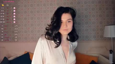 Snapshot of nice_kisss chatting on February 14, 2025, 10:38 am Alice online show from February 14, 2025, 10:38 am