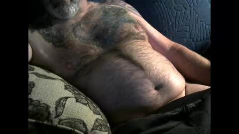 Snapshot of nice_oldguy60 chatting on November 3, 2025, 5:42 am OldMadtown Guy online show from November 3, 2025, 5:42 am