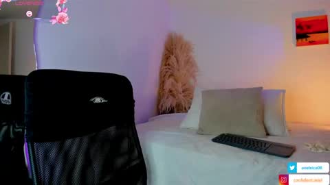 Snapshot of niceariel chatting on June 4, 2026, 6:03 pm Ariel online show from June 4, 2026, 6:03 pm