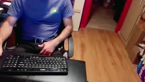 nicecck24 online show from September 29, 2025, 4:06 am