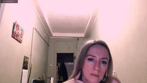 Snapshot of nicekat chatting on June 10, 2026, 7:46 pm Kathrine online show from June 10, 2026, 7:46 pm