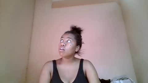 Snapshot of nicelly01 chatting on May 16, 2026, 10:47 am nicelly01 online show from May 16, 2026, 10:47 am