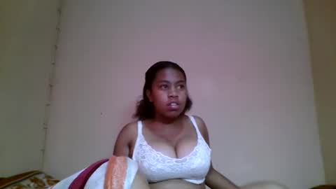 Snapshot of nicelly01 chatting on May 20, 2026, 6:52 am nicelly01 online show from May 20, 2026, 6:52 am