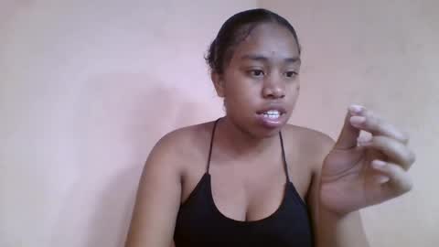 Snapshot of nicelly01 chatting on June 16, 2026, 6:27 am nicelly01 online show from June 16, 2026, 6:27 am