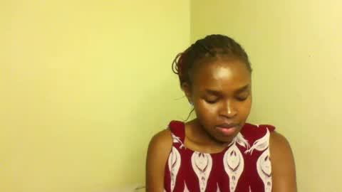 Snapshot of nicemillow chatting on December 7, 2024, 10:28 pm nicemillow online show from December 7, 2024, 10:28 pm
