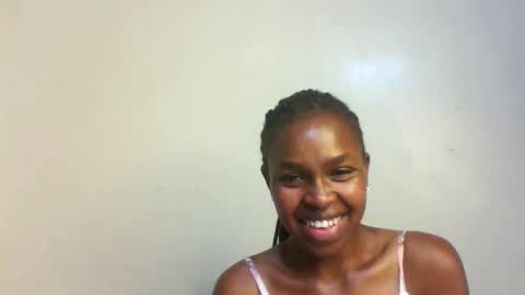 Snapshot of nicemillow chatting on December 8, 2024, 11:19 pm nicemillow online show from December 8, 2024, 11:19 pm