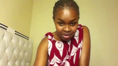 Snapshot of nicemillow chatting on December 10, 2024, 6:49 pm nicemillow online show from December 10, 2024, 6:49 pm