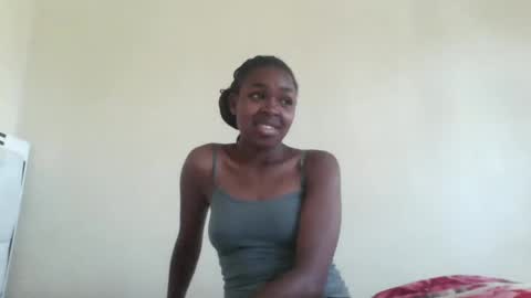Snapshot of nicemillow chatting on December 13, 2024, 1:01 pm nicemillow online show from December 13, 2024, 1:01 pm