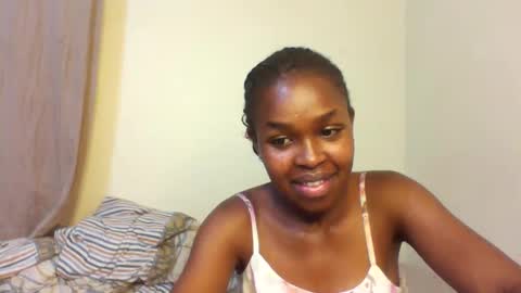 Snapshot of nicemillow chatting on December 13, 2024, 11:17 pm nicemillow online show from December 13, 2024, 11:17 pm