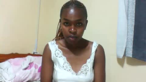 Snapshot of nicemillow chatting on February 26, 2025, 7:27 pm nicemillow online show from February 26, 2025, 7:27 pm