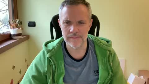 Snapshot of niceshy_71 chatting on December 19, 2024, 7:29 am Andrew online show from December 19, 2024, 7:29 am