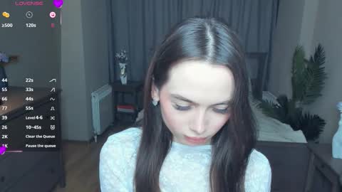 Nicole online show from March 2, 2026, 7:43 pm