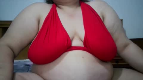 Snapshot of nicholle chatting on May 17, 2026, 9:44 pm Nicholle online show from May 17, 2026, 9:44 pm