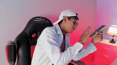 Snapshot of nick_collins20 chatting on September 23, 2025, 8:01 pm Nick online show from September 23, 2025, 8:01 pm