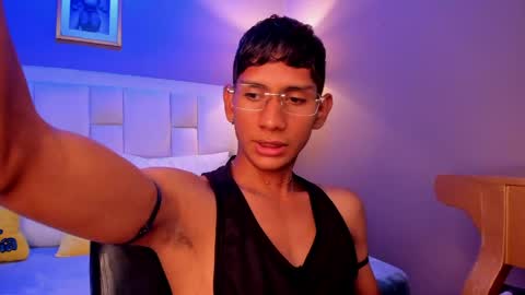 Snapshot of nick_collins20 chatting on March 20, 2026, 2:05 am Nick online show from March 20, 2026, 2:05 am